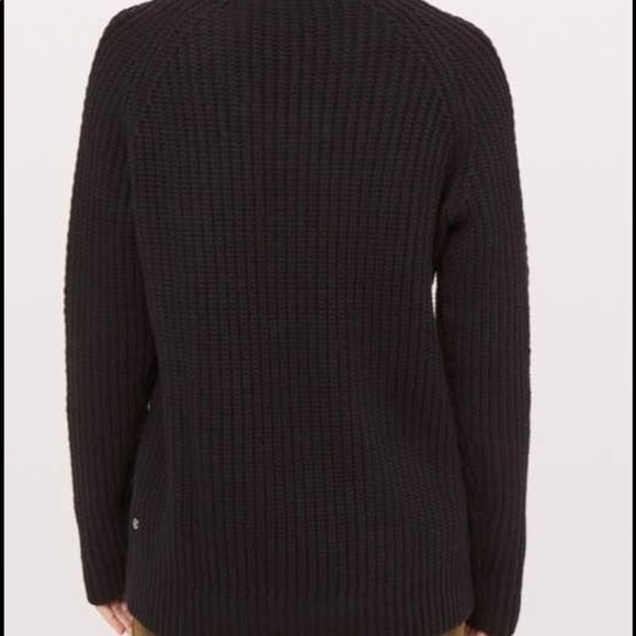 Lululemon sweater - Picture 3 of 7